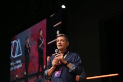 "Quanto mais longe de Deus, mais sua vida é conforme o padrão do mundo", diz Paulo Mazoni