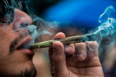 Se a maconha for legalizada, o cristão pode usar? Teólogo responde