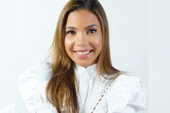 Cantora gospel Amanda Wanessa completa 1 ano internada; marido agradece sustento de Deus
