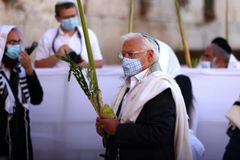 Tradicional "bênção" é realizada por descendentes dos sacerdotes do Templo de Jerusalém