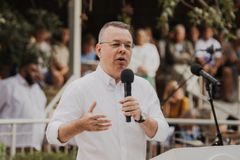 "A igreja precisa se preparar para uma onda global de perseguição", diz pastor perseguido