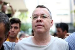 Pastor Andrew Brunson conta como desistiu do suicídio na prisão: "Deus me reconstruiu"