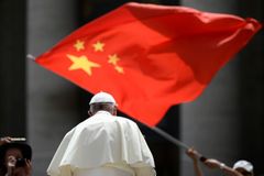 Vaticano renova acordo com China, apesar da perseguição religiosa