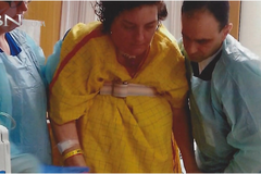 Mulher tem recuperação milagrosa após aneurisma cerebral