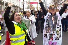 Irã prende cerca de 15 mil pessoas durante protestos e propõe pena de morte