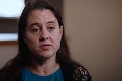 Mulher deixa bruxaria e encontra propósito em Deus: "Ele me deu vida"