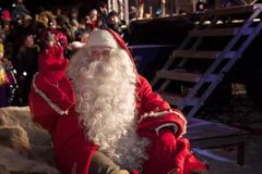 Papai noel é invenção da Coca, diz bispo; Igreja precisou pedir desculpas