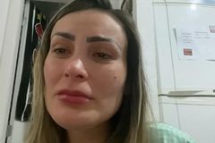 Andressa Urach lamenta estar com a família se “desfazendo”