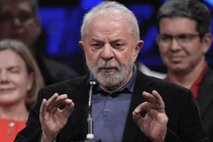 Lula quer responsabilizar evangélicos por mortes se recusarem vacinas