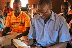 Pastor é preso no Sudão por reunião de oração pela mãe doente