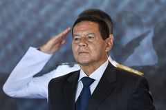 Mourão alerta sobre ataque comunista no Brasil: "Que venham"