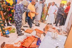 Jornalista que noticiou massacre de cristãos na Nigéria vai ser julgado por “cibercrime”