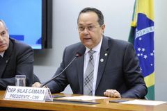 Silas Câmara faz acordo e pagará R$ 242 mil por “rachadinha”