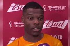 Jogador da Holanda diz que atacante levou Jesus à seleção: "Oramos com ele"