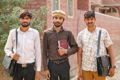 Evangelistas são soltos de prisão após oração e jejum: "Deus nos respondeu"