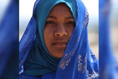 Jovem na Somália é presa após postar foto de seu batismo no Facebook