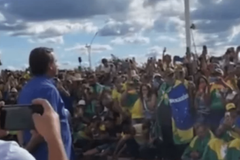 Bolsonaro vem a público em pronunciamento forte e decisivo