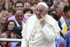 Vaticano renova acordo com a China, mesmo com cristãos perseguidos
