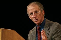 Cristãos podem praticar yoga? Pastor John Piper esclarece a questão | Notícias Gospel