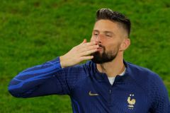 Estrela na Copa, jogador faz questão de falar de Jesus na internet