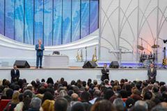 Homem é apontado como ator da Igreja da Graça para testemunhar curas