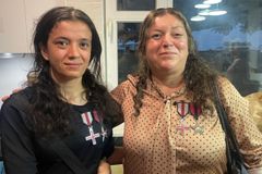 Mulher escapa após 8 anos escrava do Estado Islâmico: ‘Deus me deu vida nova’