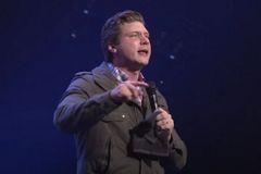 "A vida é um inferno sem Jesus Cristo", prega evangelista Daniel Kolenda