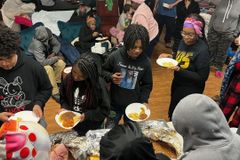 Igreja abriga mais de 100 pessoas durante tempestade de neve nos EUA