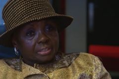 Coordenadora cristã é demitida por "homofobia" ao questionar livros LGBTs em escola | Notícias Gospel