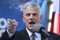 Franklin Graham diz que muitos cristãos "se curvaram" ao ativismo LGBT e faz alerta | Notícias Gospel