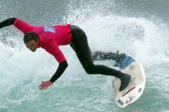 Surfista deixa campeonatos para se tornar pastor: "Senti o chamado de Deus"