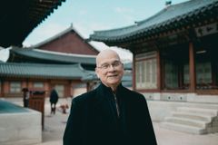 "Coisas ruins acontecem e Deus sempre tira algo bom delas", diz Tim Keller sobre câncer
