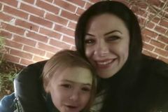 Empresário oferece casa a mãe à beira de despejo: ‘Fui abençoado, tive que compartilhar’