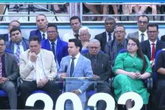 Elizeu Rodrigues se irrita e para de pregar em evento da Assembleia de Deus