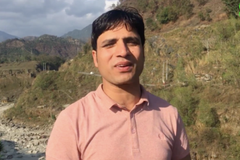 Pastor no Nepal é preso por dizer que orações podem curar Covid-19