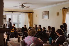 "A Igreja no Irã cresce mesmo sem prédios, contas bancárias e placas", diz missionário