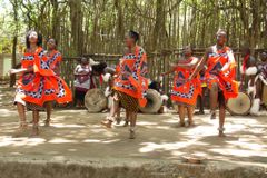 Livros bíblicos transformam vidas em pequeno país africano