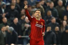 "Deus fez a obra na minha vida e eu conheci o verdadeiro amor", diz Roberto Firmino
