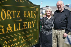 Casal cristão quer espalhar mil outdoors defendendo casamento entre homem e mulher pelos EUA