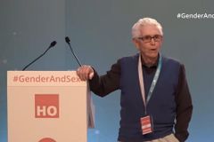 "A transição me desumanizou e mutilou meu corpo", diz ex-transgênero