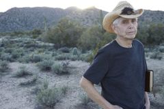 Ex-transgênero diz que cristãos devem levar amor aos homossexuais: "A igreja é um hospital"