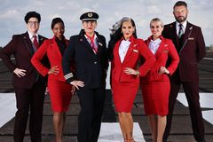 Companhias aéreas lançam ‘uniformes sem gênero’ para seus tripulantes