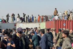 Fuzileiro naval relata 'milagre divino' em resgate que salvou 17 mil no Afeganistão