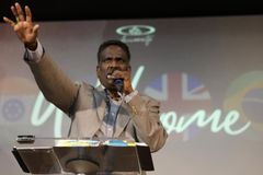 Hindu volta a andar após clamar a Jesus e vira evangelista: ‘Agora ando pelas nações’