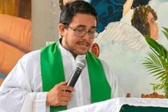 Padre é condenado a 10 anos de prisão por “fake news” e “conspiração” contra Daniel Ortega