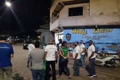 Pequena igreja de Salvador tem culto interrompido pela polícia