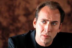 Após participação em filme cristão, Nicolas Cage diz se sentir um "estranho" em Hollywood