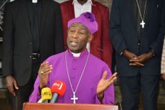Bispos africanos condenam Igreja Anglicana por apoiar a união gay