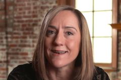 Autora faz alerta sobre vida cristã "online" e diz que este é o "perigo real desta geração" | Notícias Gospel