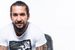 Após 17 anos de conversão, Rodolfo diz que foi "completamente esvaziado" por Deus | Notícias Gospel